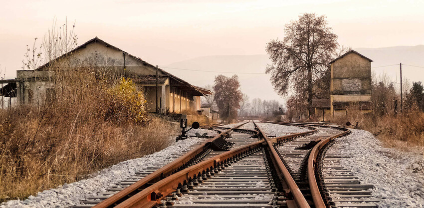 Bahnhof-Abbruch-Leis